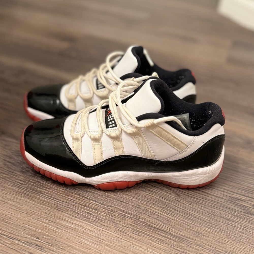Jordan 11 low concord bred